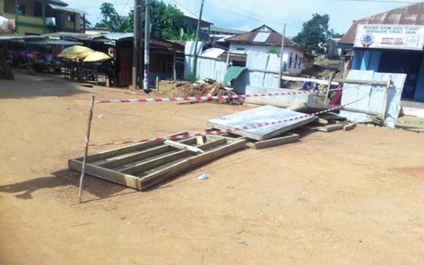 Construction of Bridge Causes Heavy Traffic in Oda