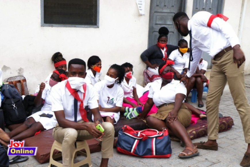 Coalition of Students of the School of Hygiene Demands Trainee Allowances